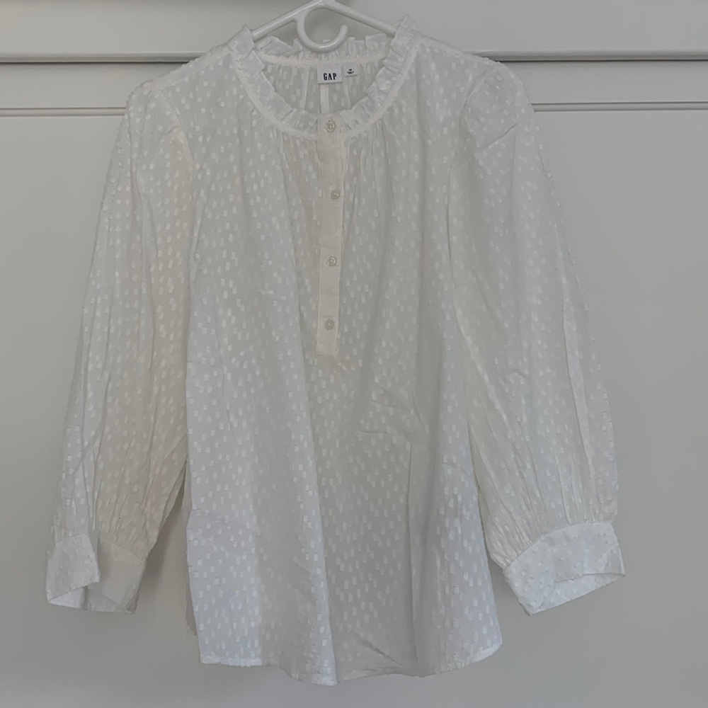 Gap off white clipdot long sleeved top